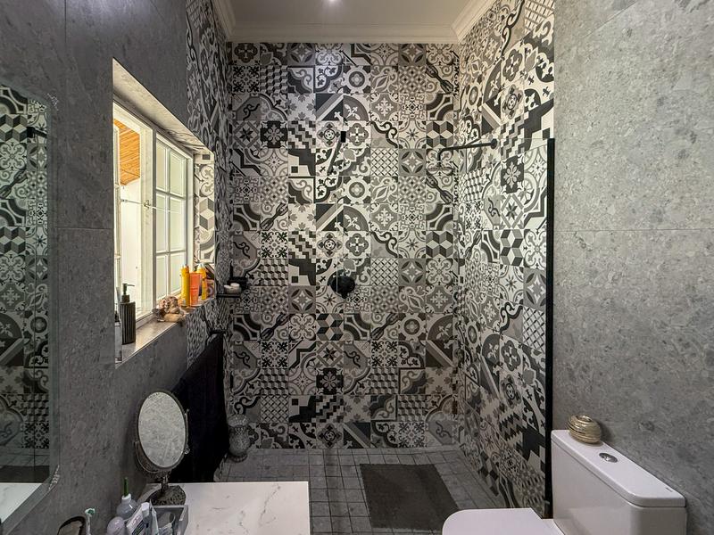 2 Bedroom Property for Sale in Harfield Village Western Cape